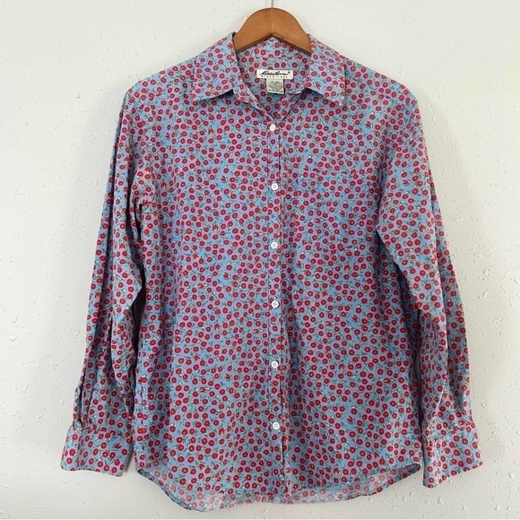 🦋 Eddie Bauer Button Down Long Sleeve Blue Red Floral Small - Picture 1 of 4